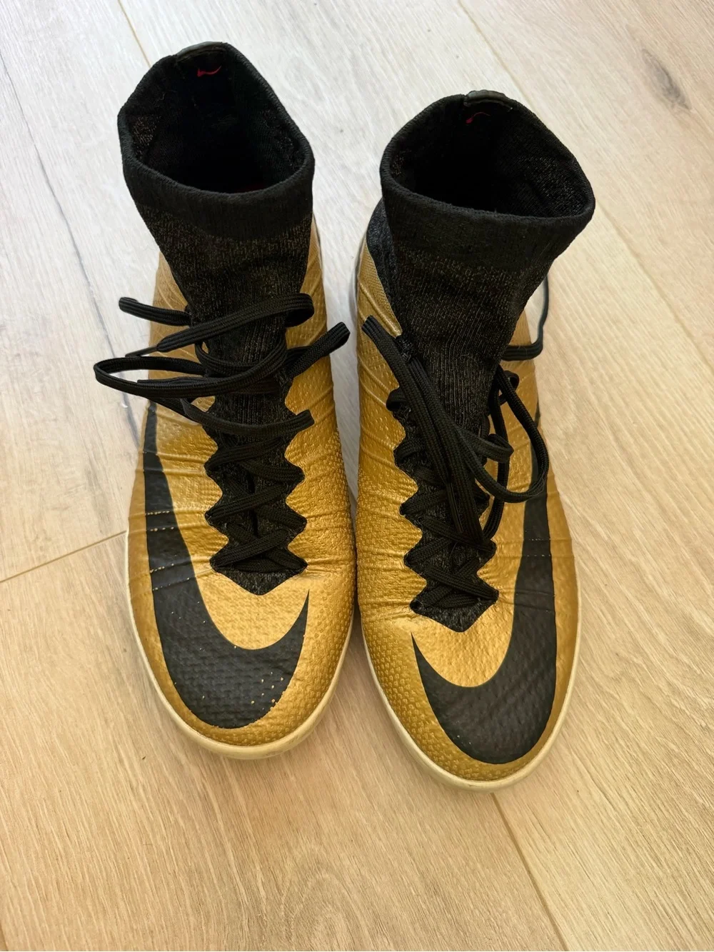 Nike Mercurial X Indoor Soccer shoes, gold, size 39 (unisex)